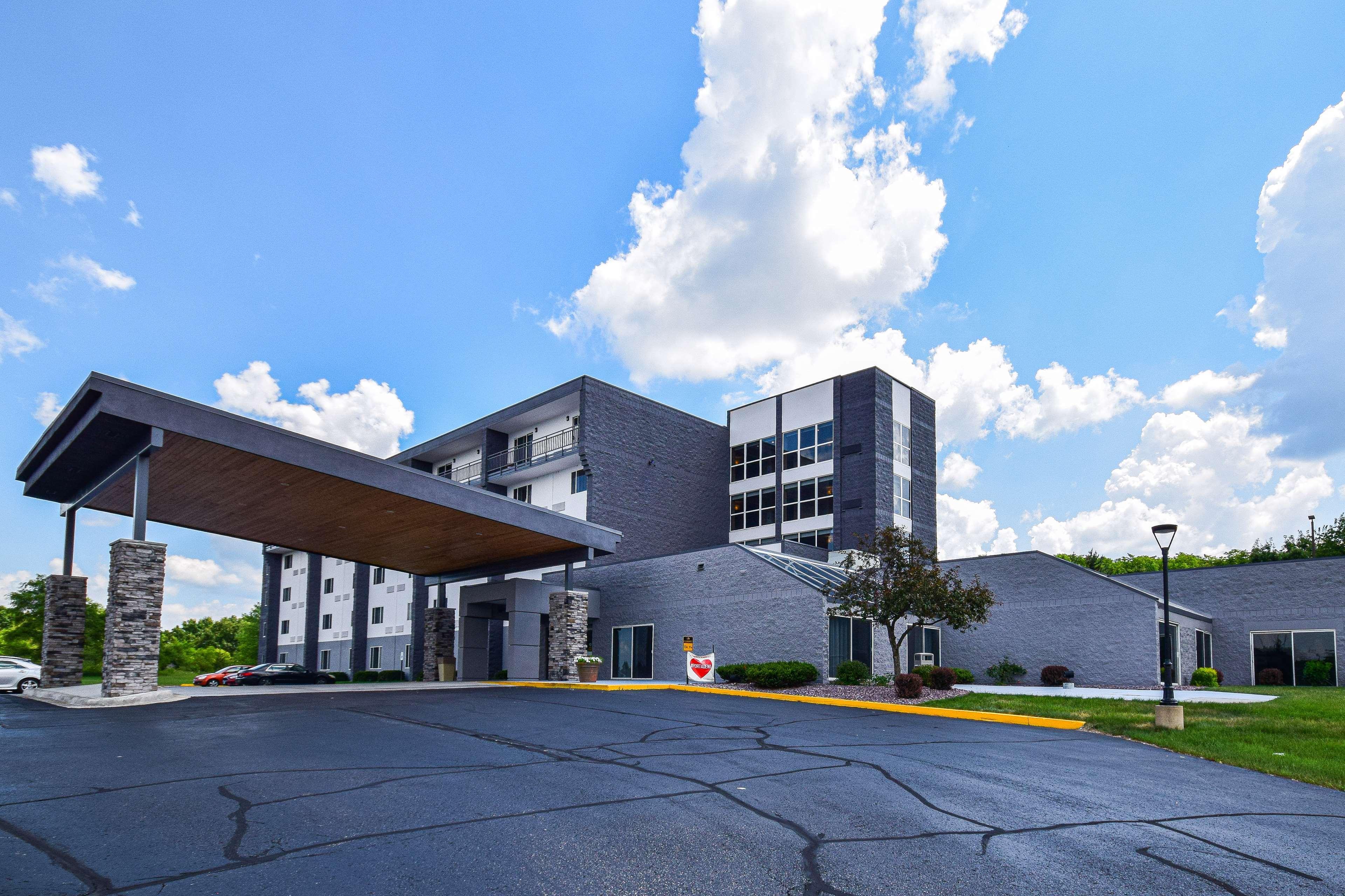 Best Western Resort Hotel & Conference Center Portage Exterior photo